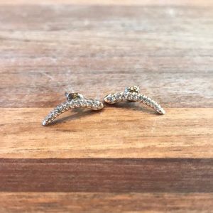 Kendra Scott Whit ear climbers